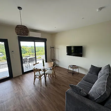 Vakantiehuis Petalya Montcornet (Ardennes)